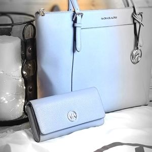 100% AUTHENTIC MICHAEL KORS TOTE AND WALLET SET